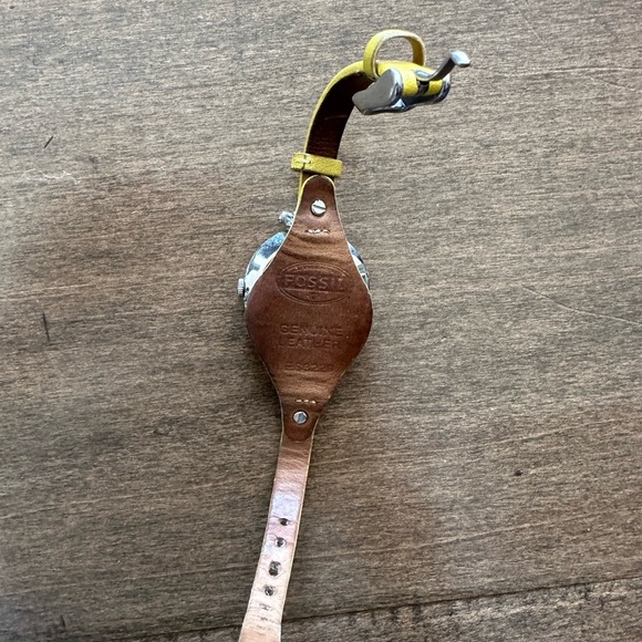 Lot of 3 Women’s Fossil Leather Watches - Picture 8 of 10